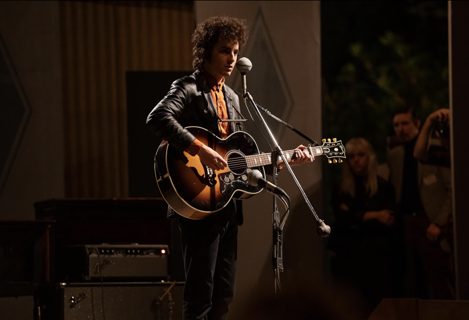 REVIEW ‘A Complete Unknown’